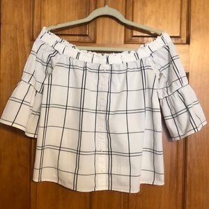 Abercrombie & Fitch Off th Shoulder Top Size Small